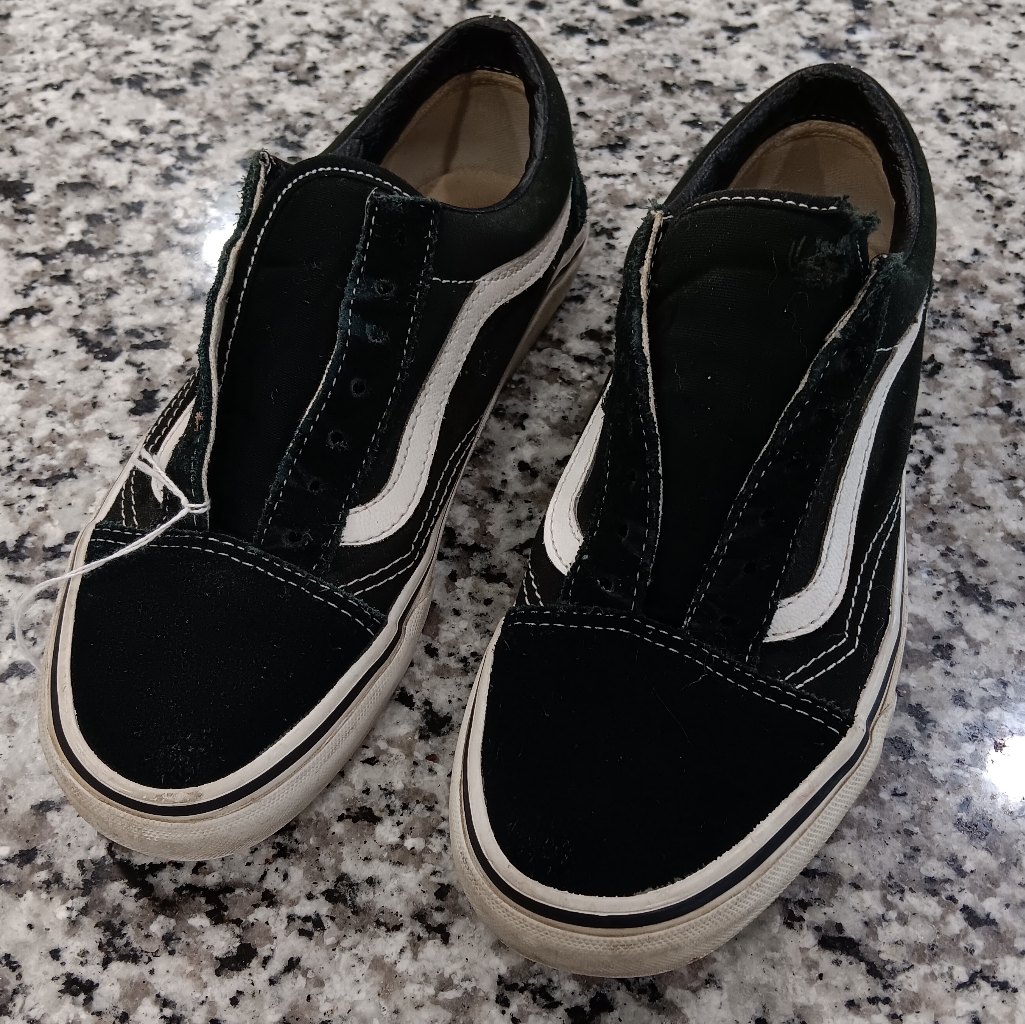 Low Black Lace Vans
